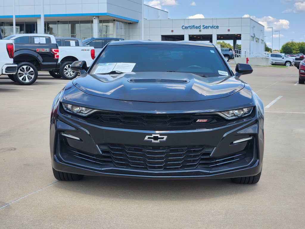 Used 2019 Chevrolet Camaro SS RWD image 2