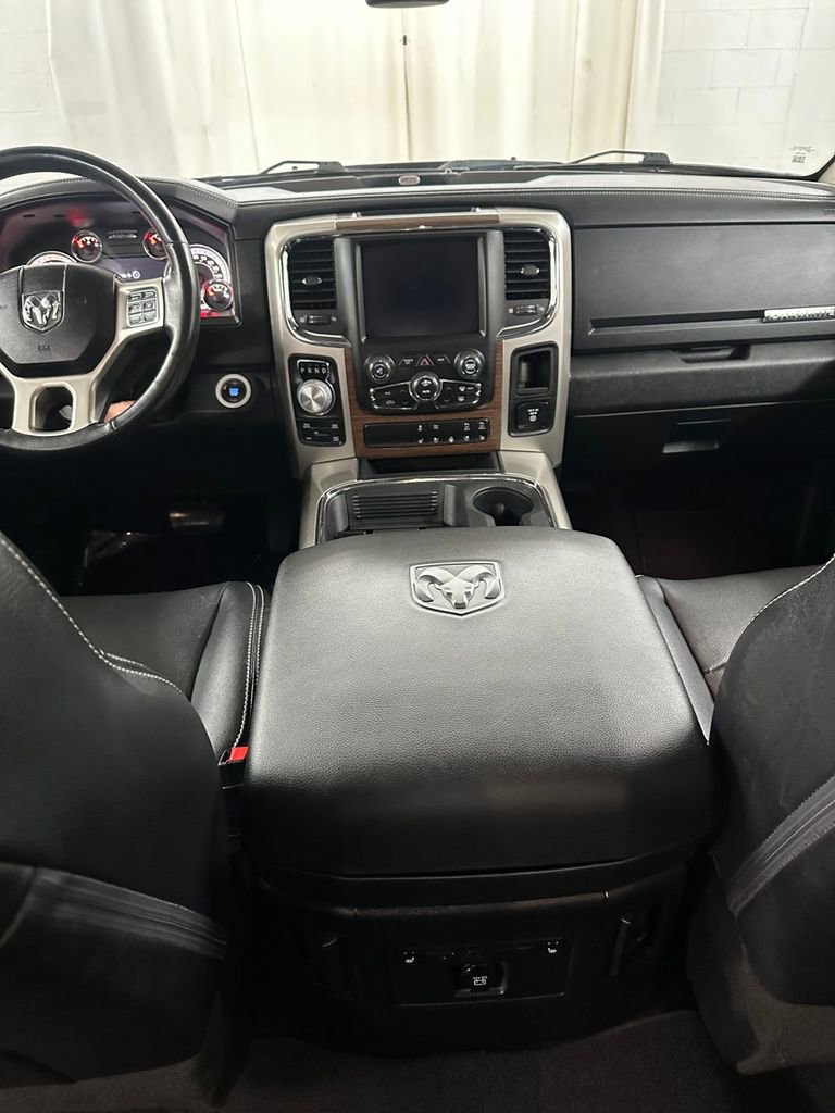 Used 2018 RAM 1500 Laramie w/ Convenience Group AWD/4WD image 27