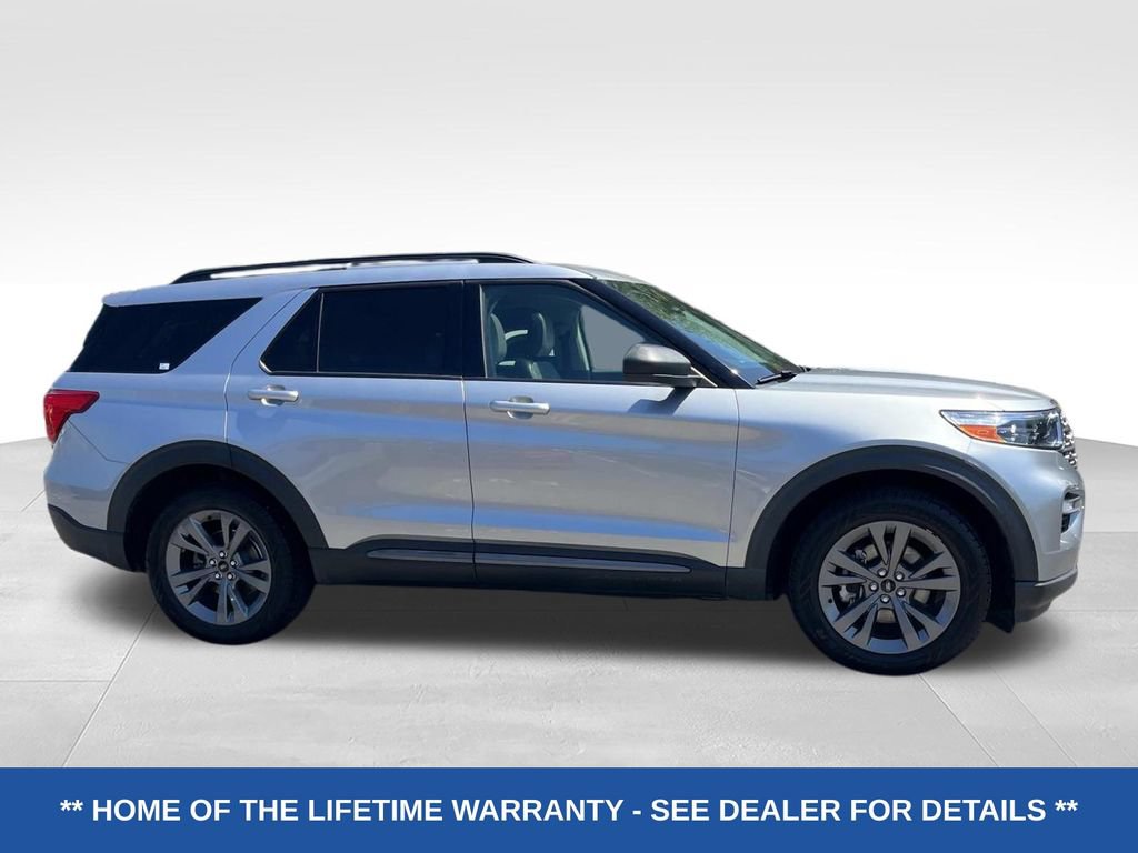 Certified 2021 Ford Explorer XLT w/ Equipment Group 202A AWD/4WD image 2