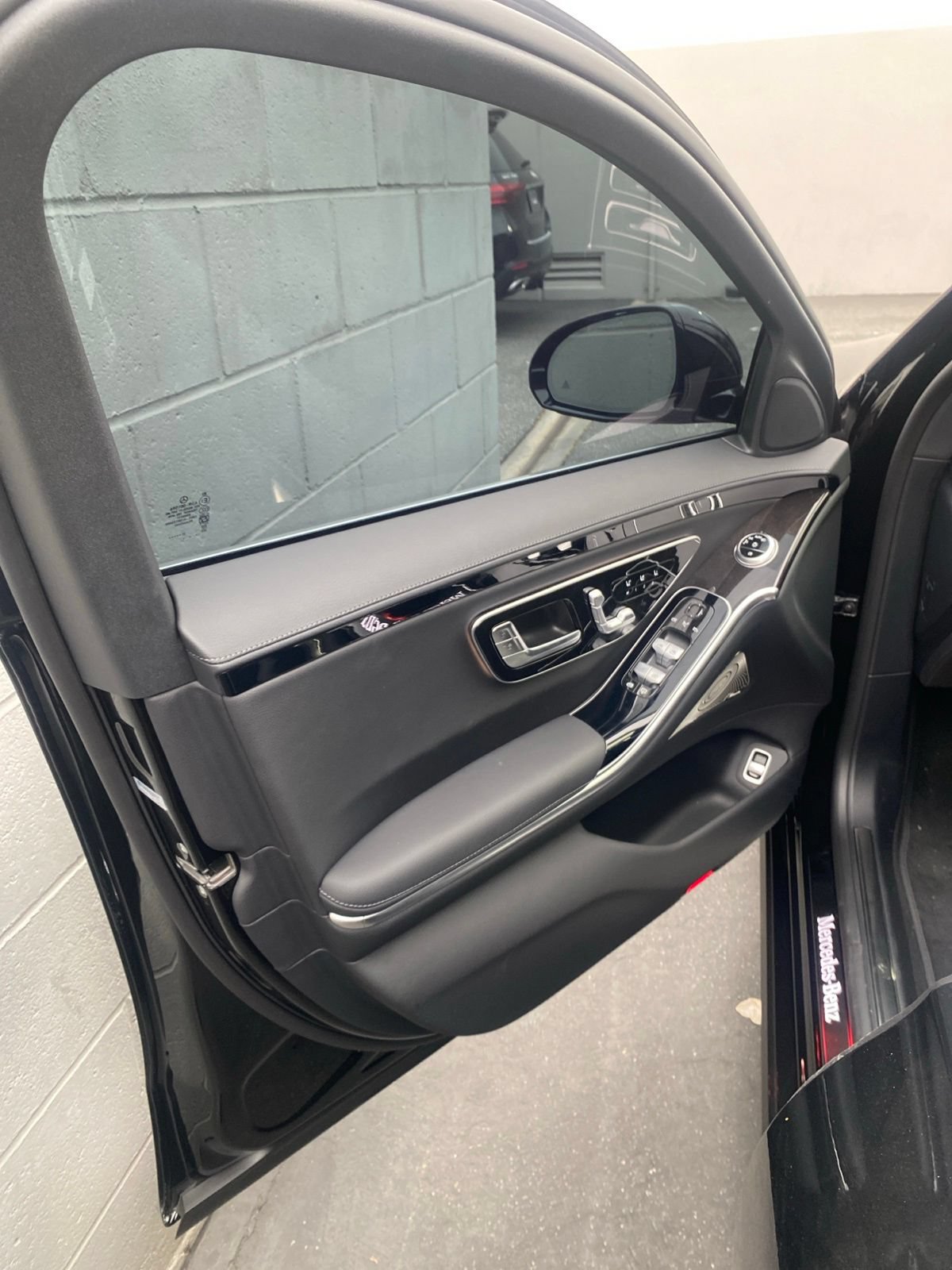 Certified 2026 Mercedes-Benz S 500 4MATIC image 9