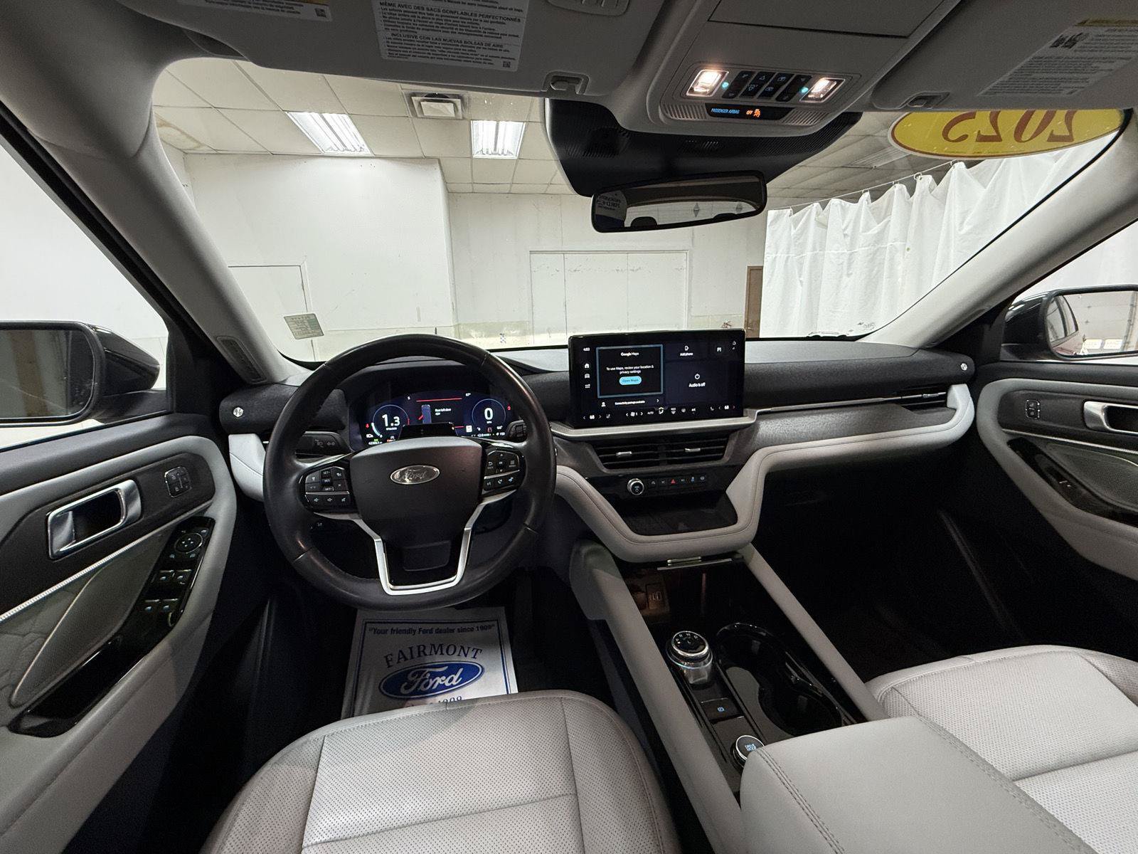 Used 2025 Ford Explorer Platinum w/ LUX Leather Package AWD/4WD image 19