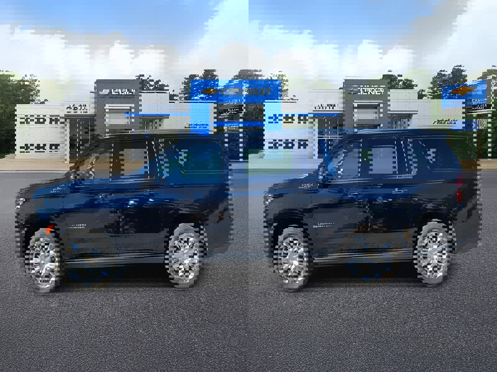 Used 2022 Chevrolet Suburban High Country w/ Max Trailering Package image 6