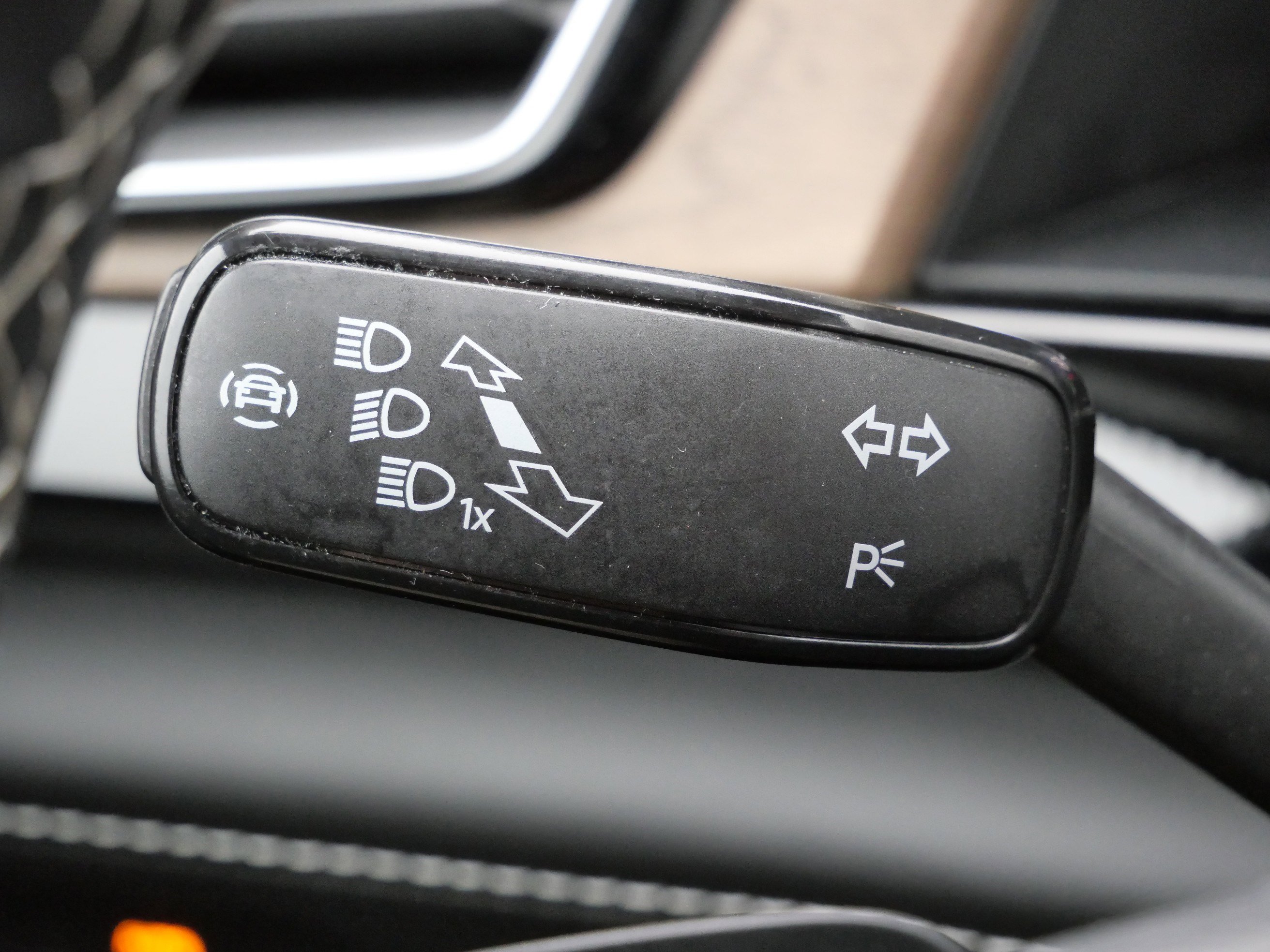 Certified 2024 Volkswagen Atlas SE image 34