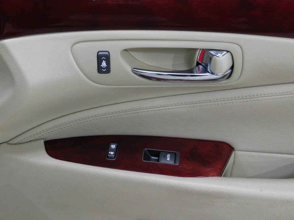 Used 2008 Lexus LS 460 image 83
