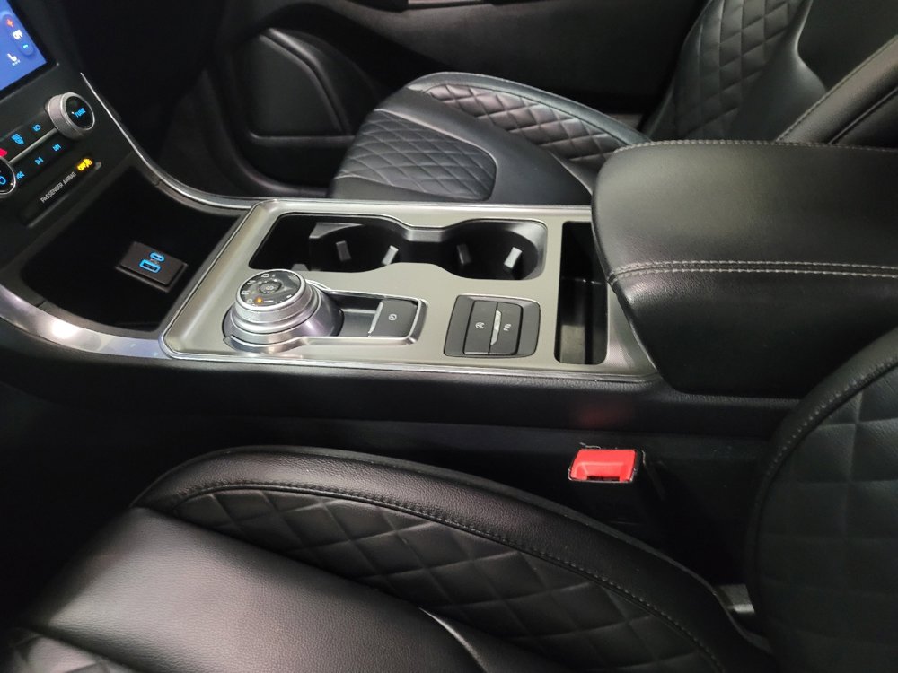 Used 2023 Ford Edge Titanium image 26