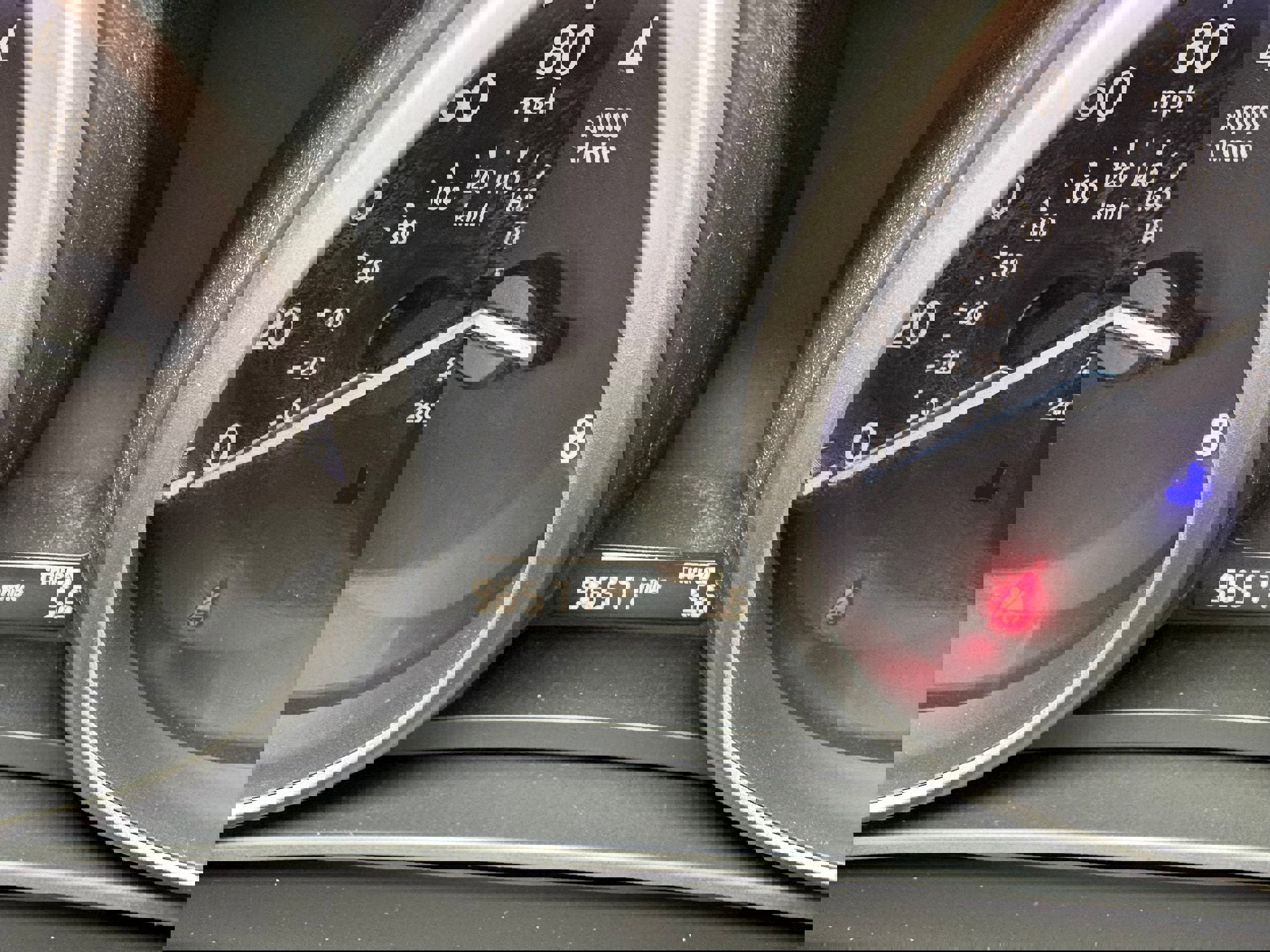 Used 2012 MAZDA MAZDA3 i Sport image 31