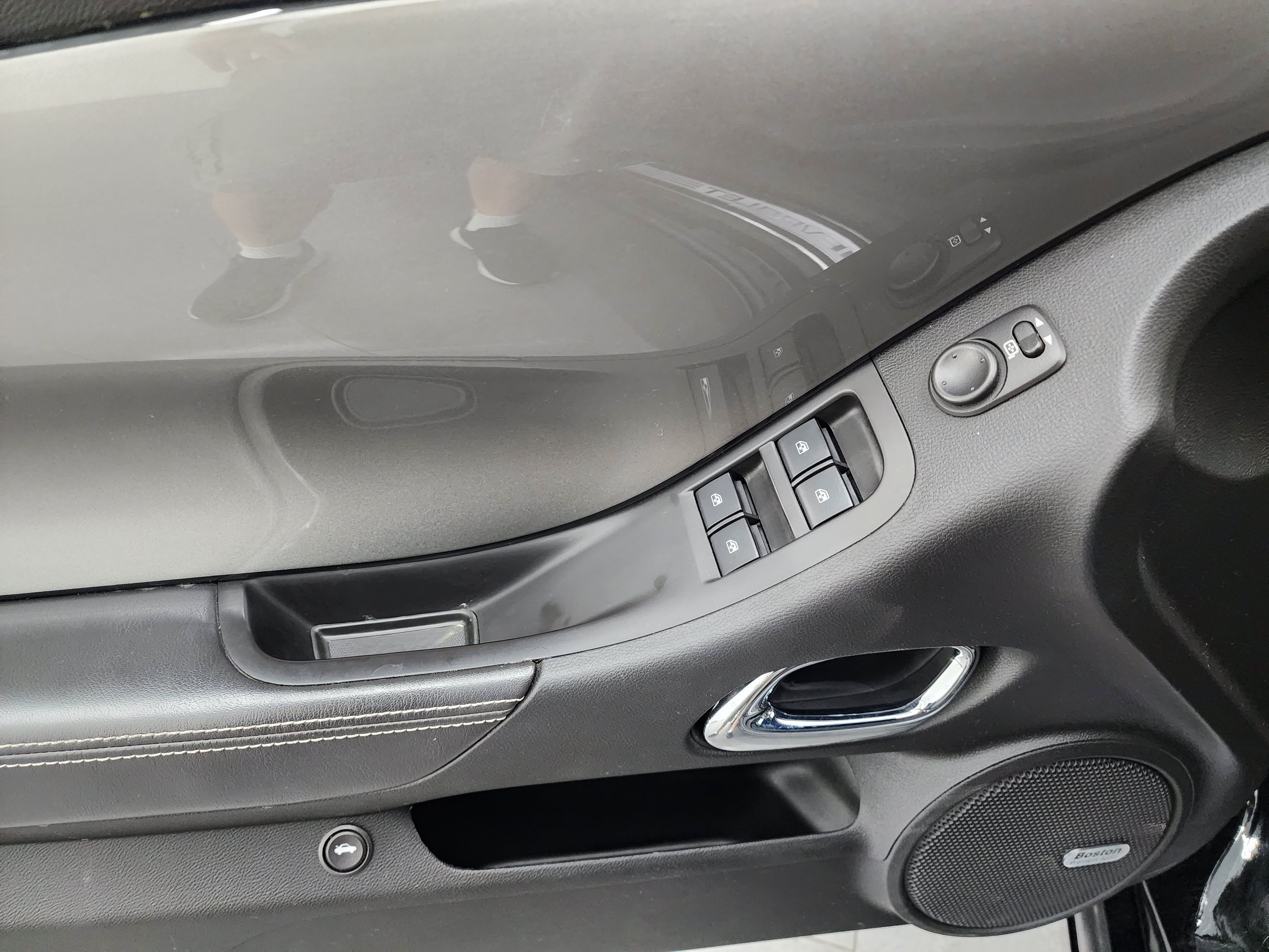 Used 2011 Chevrolet Camaro SS w/ RS Package RWD image 31