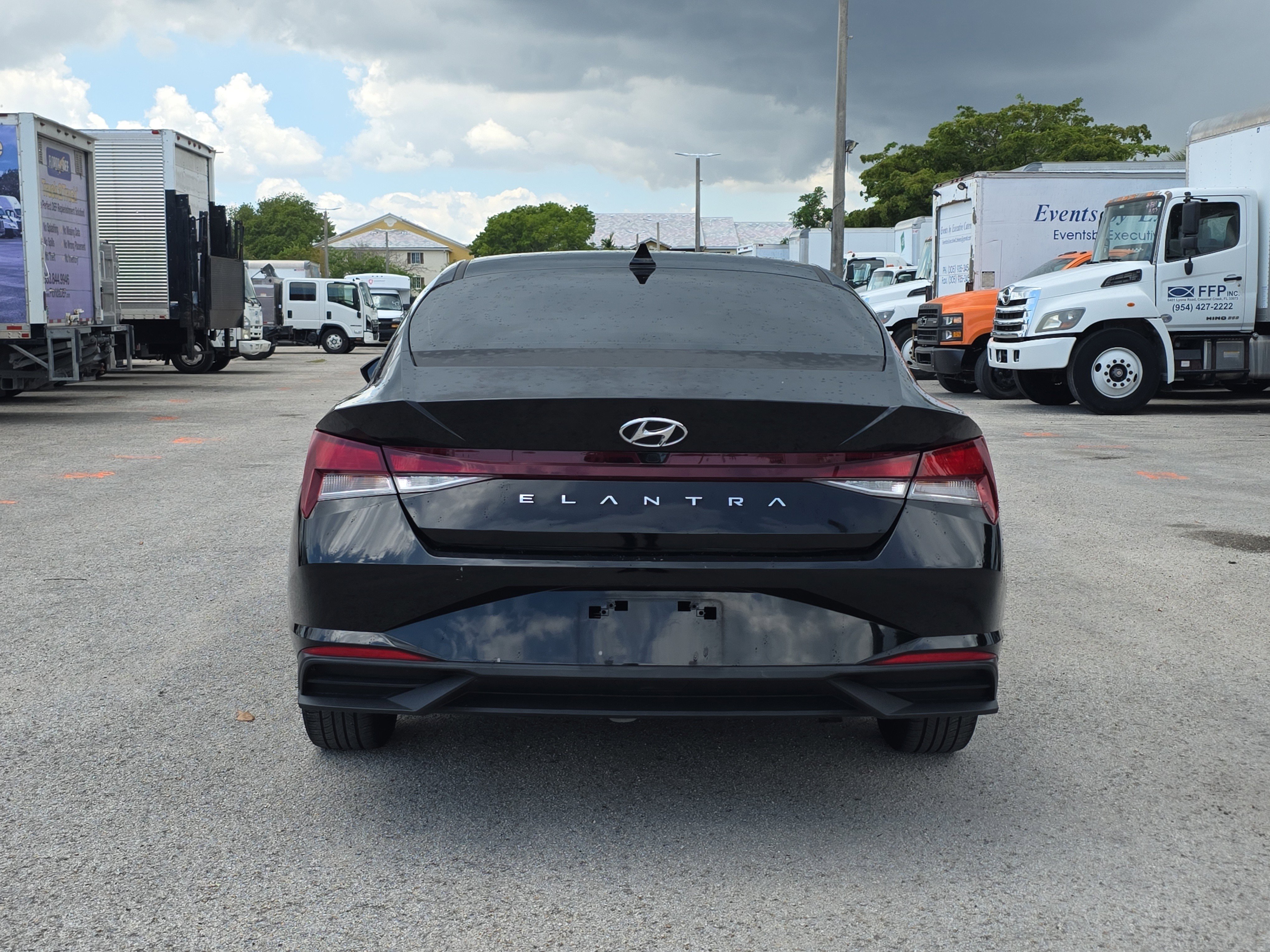 Used 2022 Hyundai Elantra SEL FWD image 6