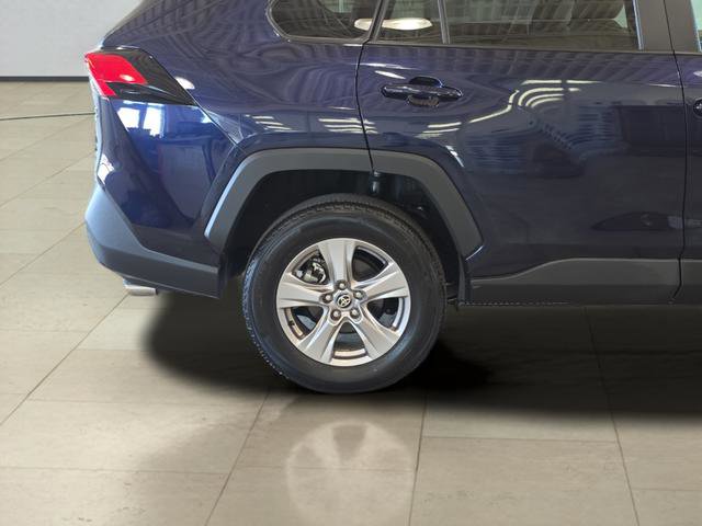Used 2025 Toyota RAV4 XLE AWD/4WD image 31