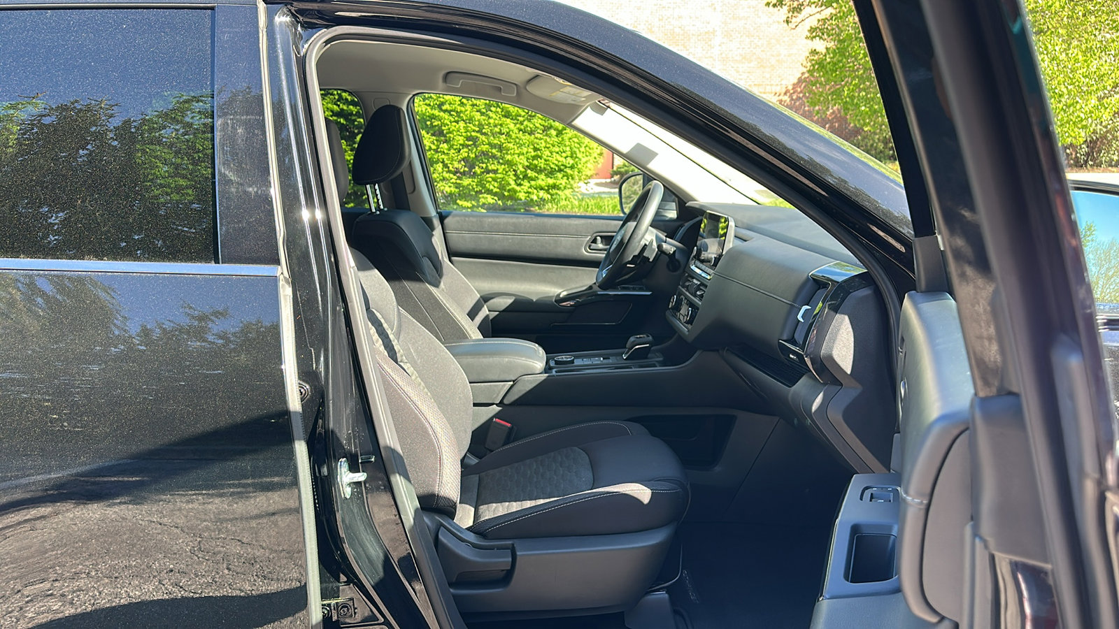 Certified 2023 Nissan Pathfinder S image 21