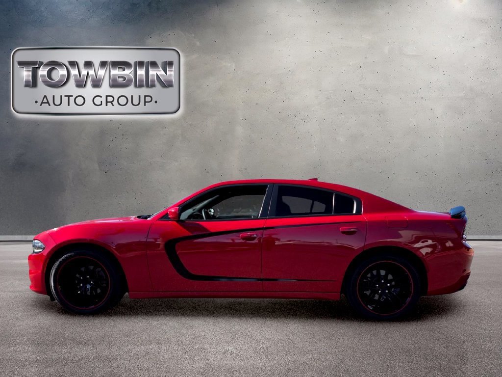 Used 2015 Dodge Charger SXT w/ Plus Group RWD image 7