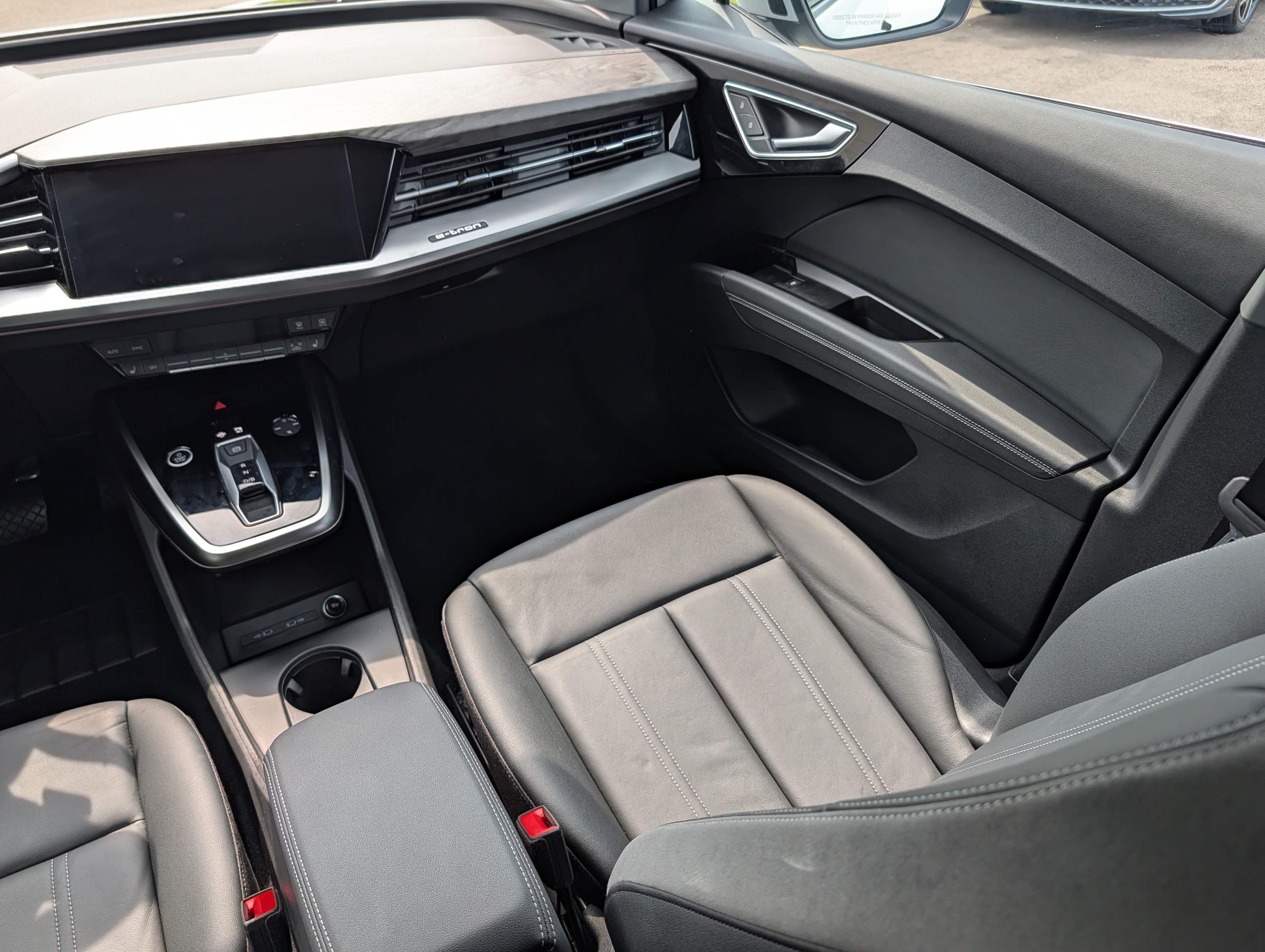 Used 2023 Audi Q4 e-tron Premium Plus w/ Premium Plus AWD/4WD image 11
