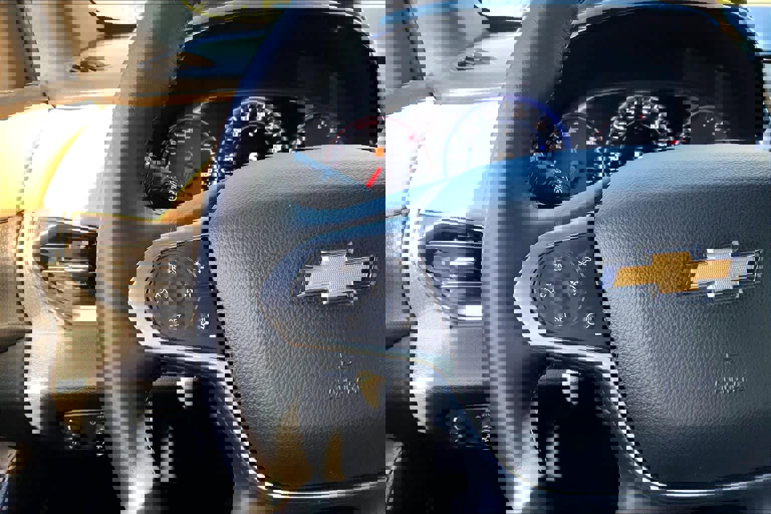 Used 2022 Chevrolet Traverse Premier image 24