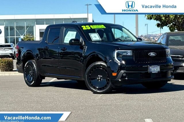 Used 2025 Ford Maverick Lobo AWD/4WD image 1