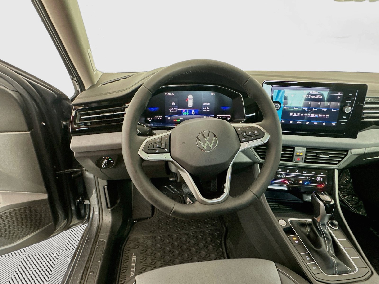 New 2027 Volkswagen Jetta SE FWD image 10