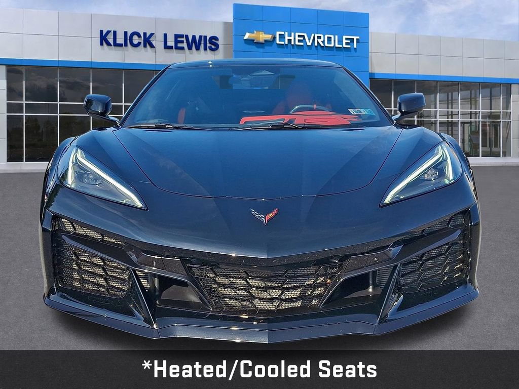 Used 2026 Chevrolet Corvette Z06 RWD image 2