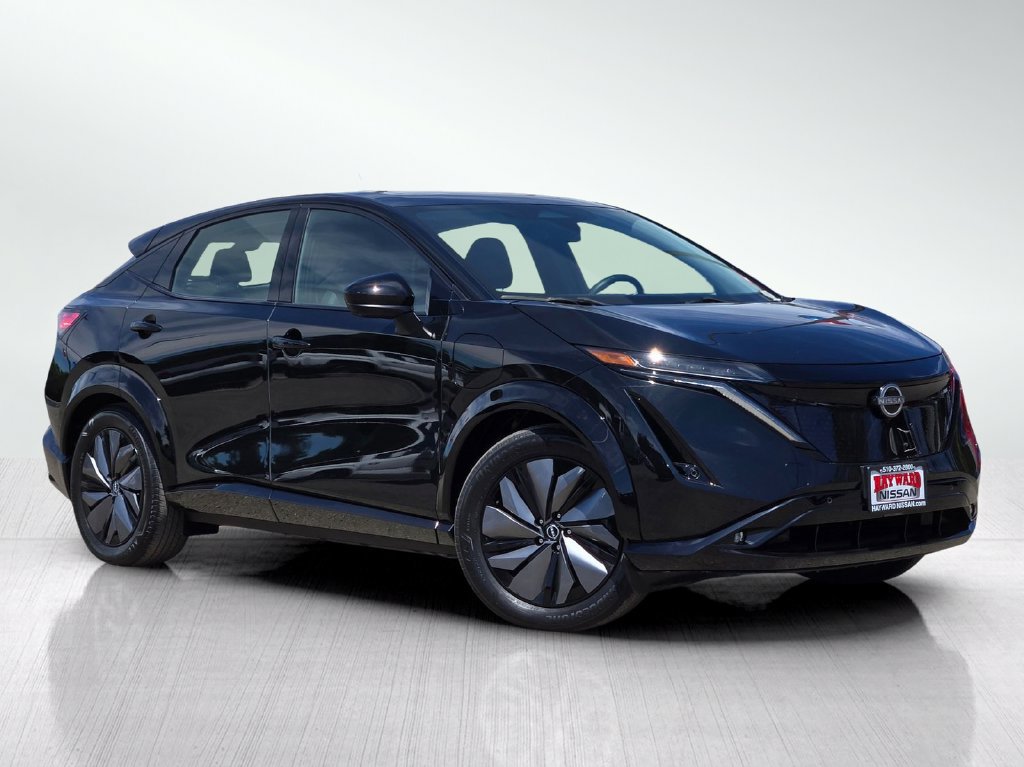 Used 2024 Nissan Ariya AWD image 2