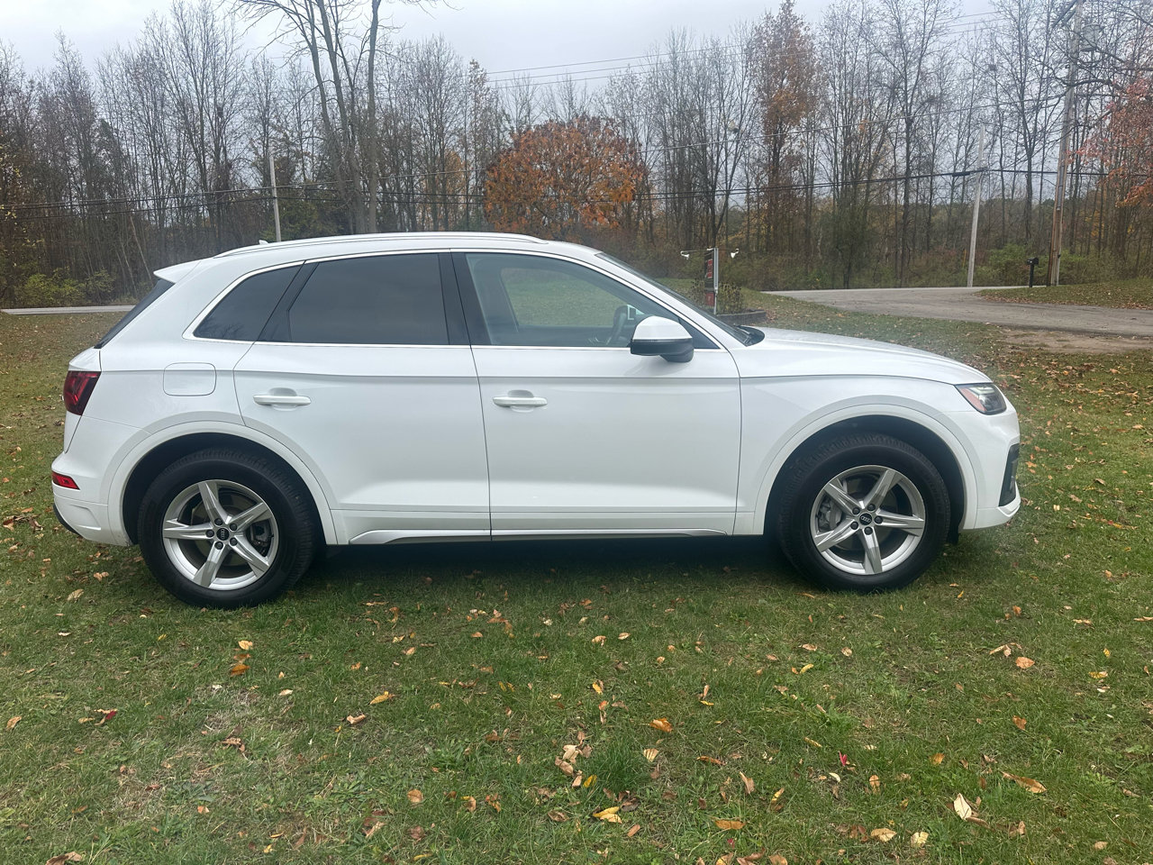 Used 2021 Audi Q5 2.0T Premium image 3