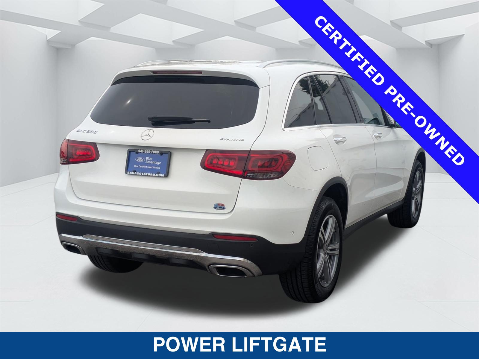 Used 2021 Mercedes-Benz GLC 300 4MATIC image 5