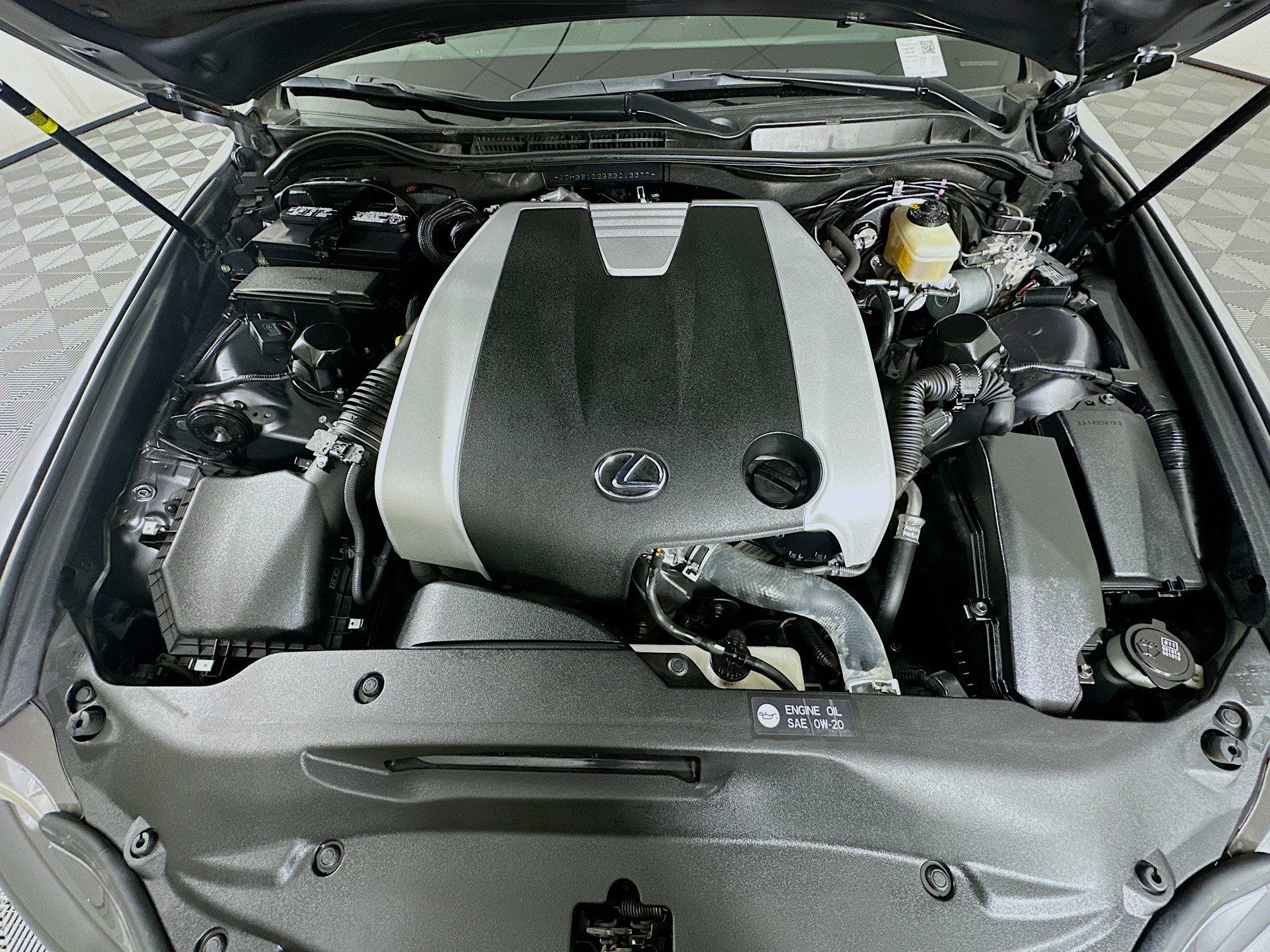 Used 2014 Lexus IS 350 4dr Sdn RWD w/ F Sport Package image 35