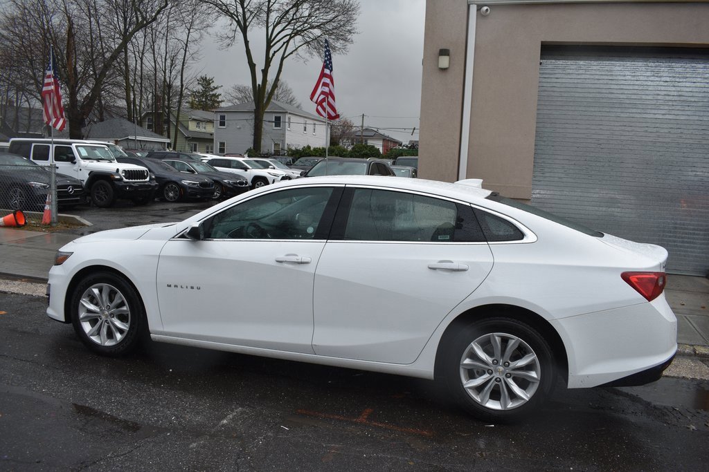 Used 2024 Chevrolet Malibu LT image 9