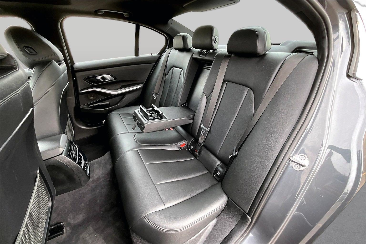 Used 2019 BMW 330i Sedan w/ Convenience Package RWD image 27