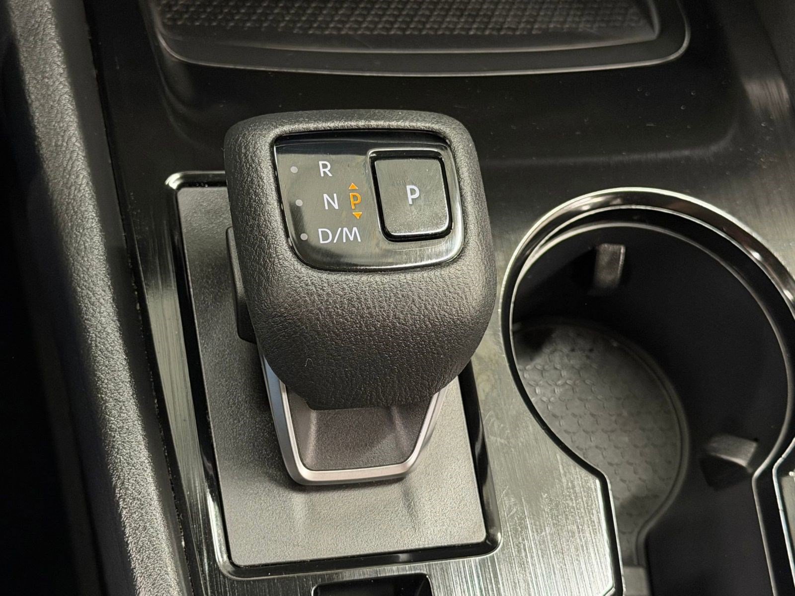 Used 2023 Nissan Rogue SV AWD/4WD image 15
