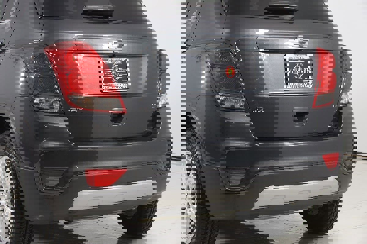 Used 2020 Chevrolet Trax LT image 22