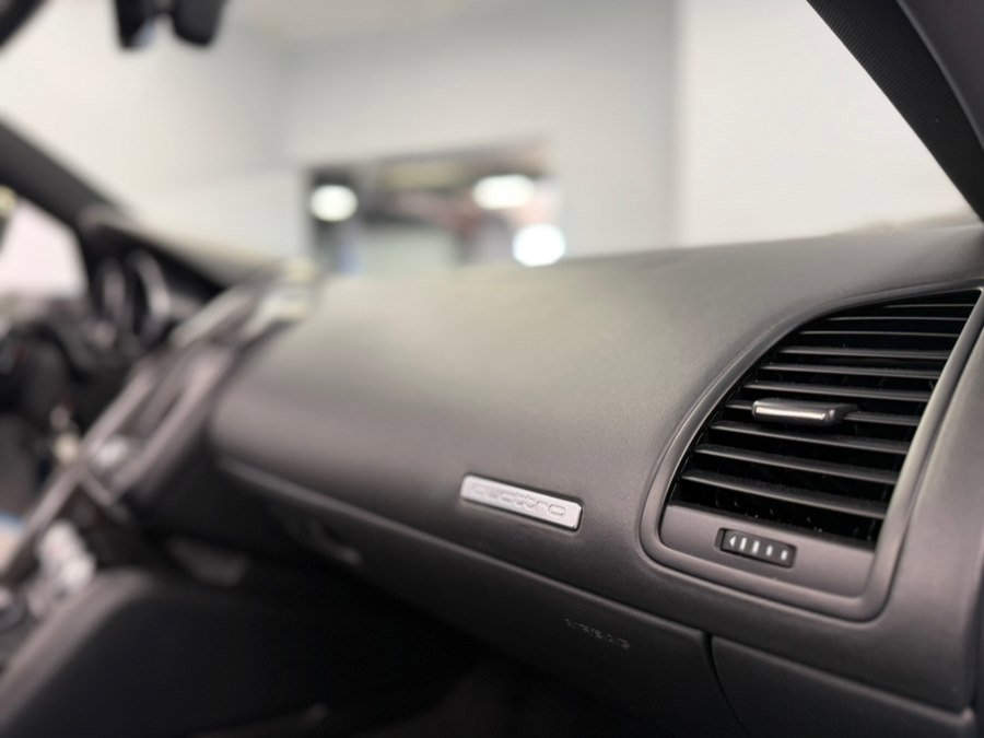 Used 2011 Audi R8 V10 image 63