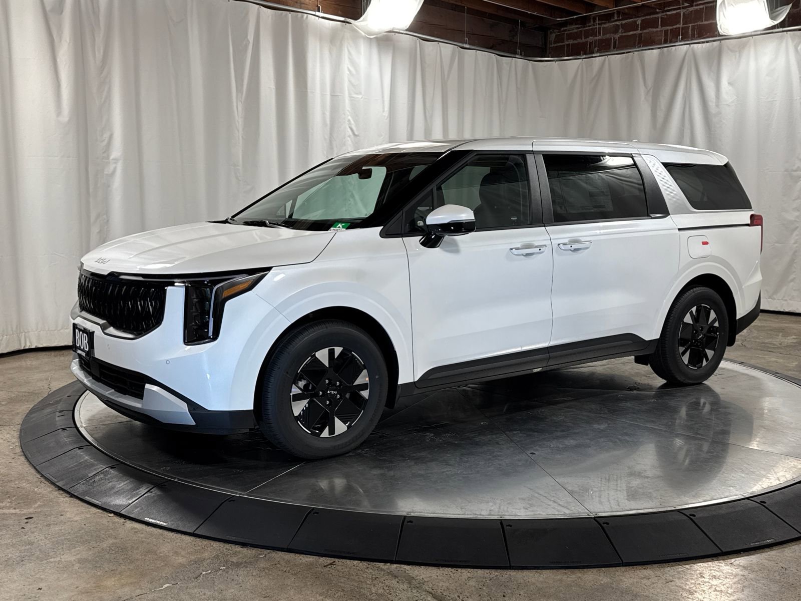 New 2026 Kia Carnival LXS