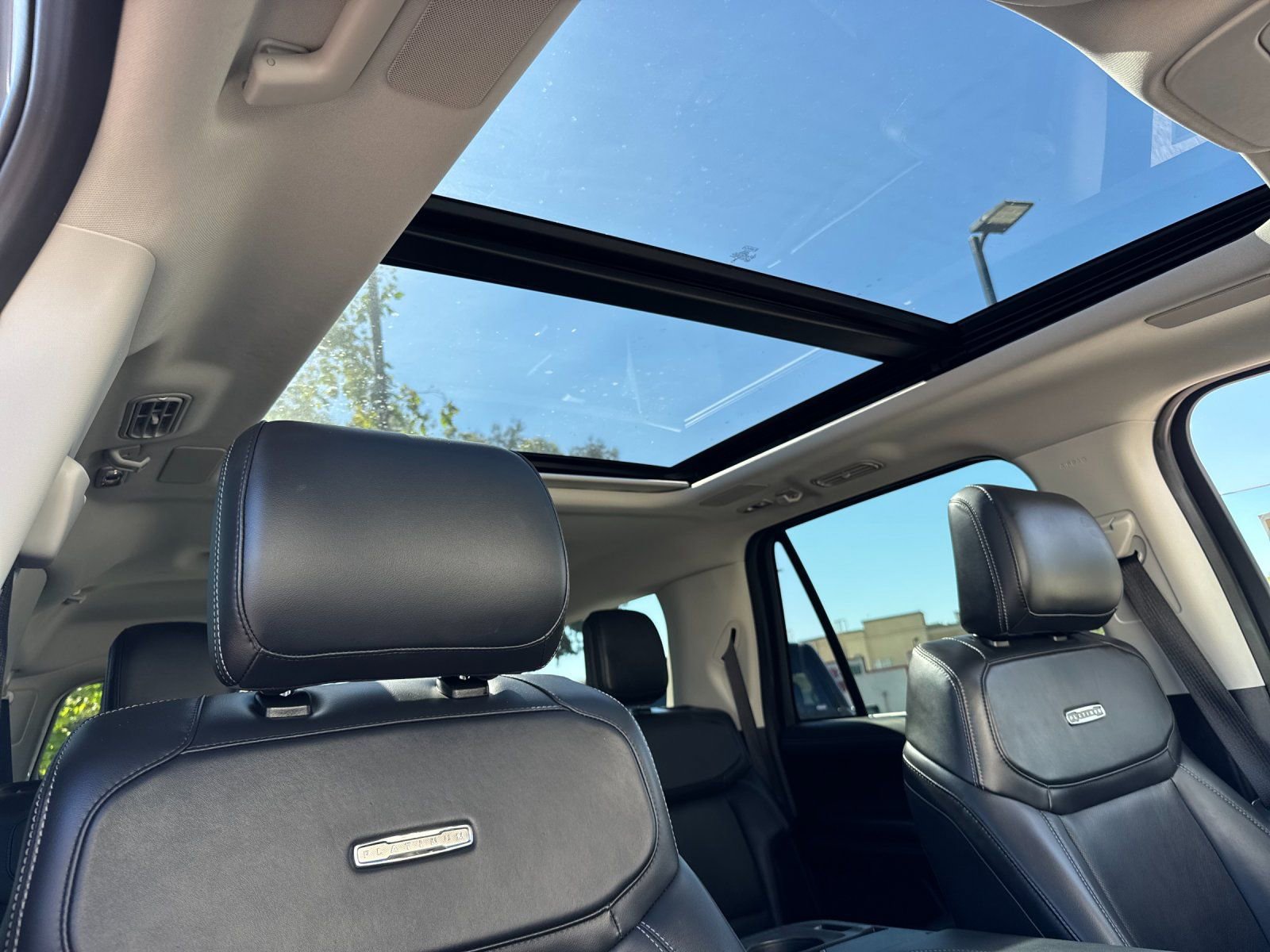 Used 2025 Ford Expedition Max Platinum w/ Driver's Package image 21