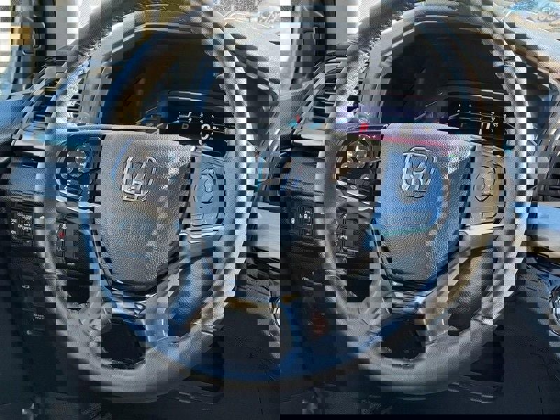 Used 2024 Honda Odyssey Touring image 13