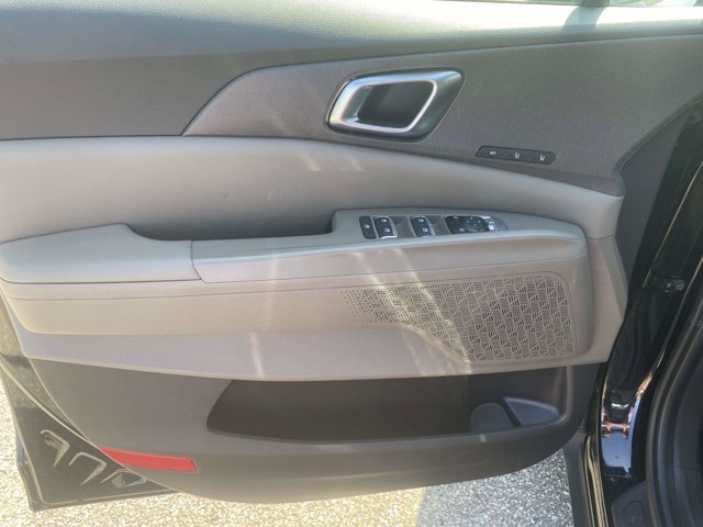 New 2026 Kia Carnival EX FWD image 13
