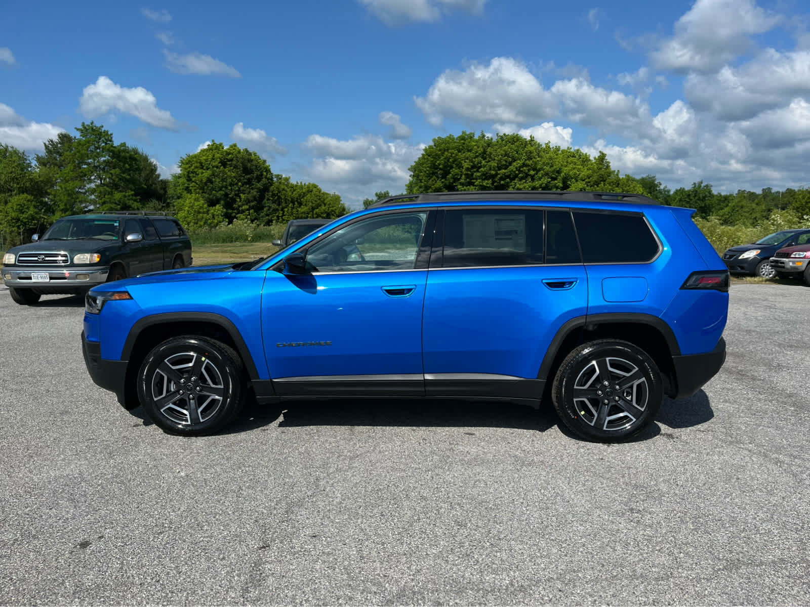 New 2026 Jeep Cherokee Laredo AWD/4WD image 6
