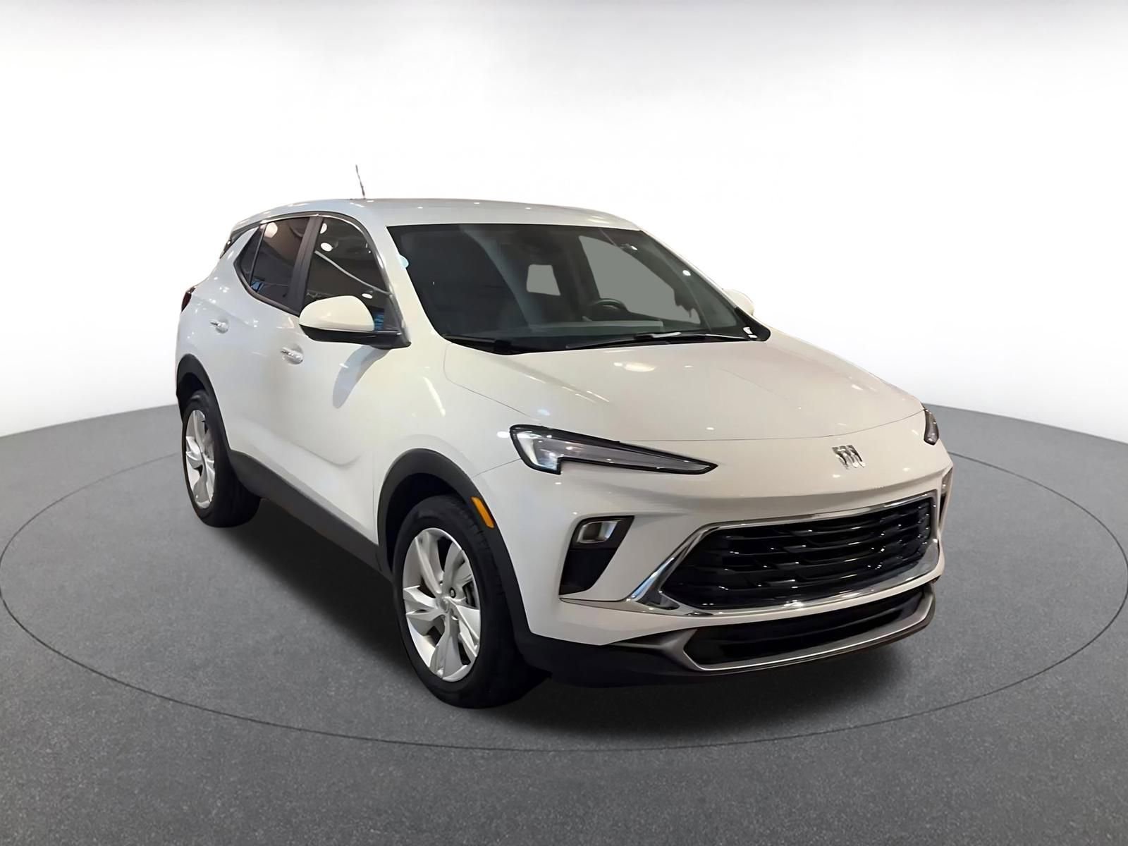 Used 2025 Buick Encore GX Preferred image 3