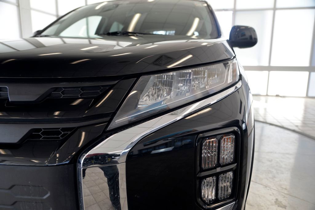 Used 2021 Mitsubishi Outlander Sport LE image 11