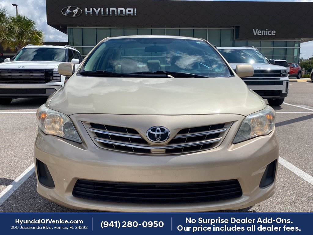 Used 2013 Toyota Corolla LE FWD image 24