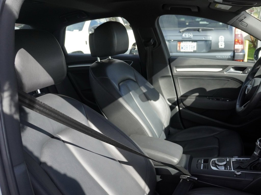 Used 2017 Audi A3 2.0T Premium w/ Convenience Package image 19