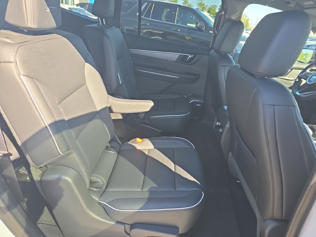 Used 2026 Buick Enclave Sport Touring FWD image 16