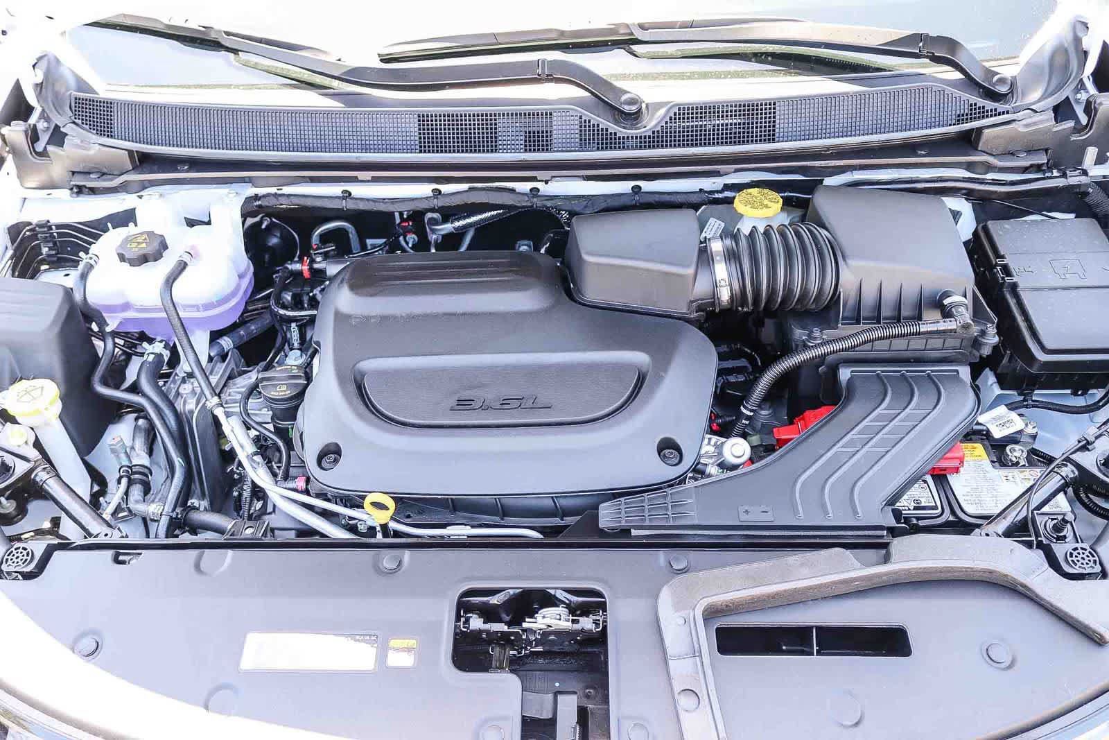 New 2027 Chrysler Pacifica Select FWD image 13