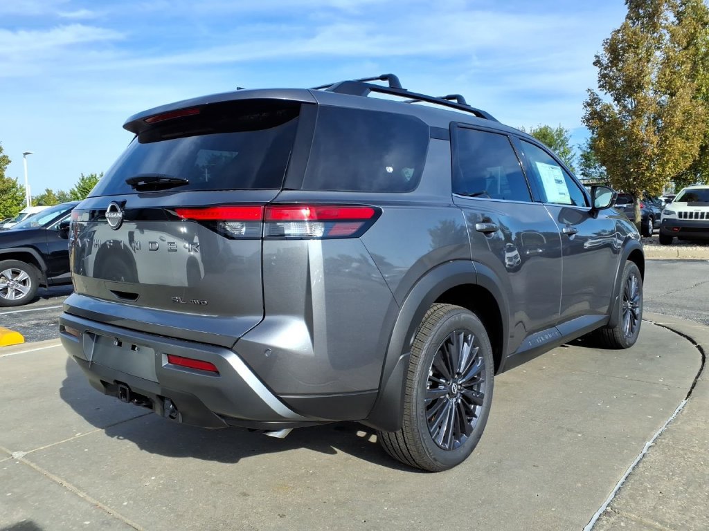 New 2026 Nissan Pathfinder SL AWD/4WD image 7