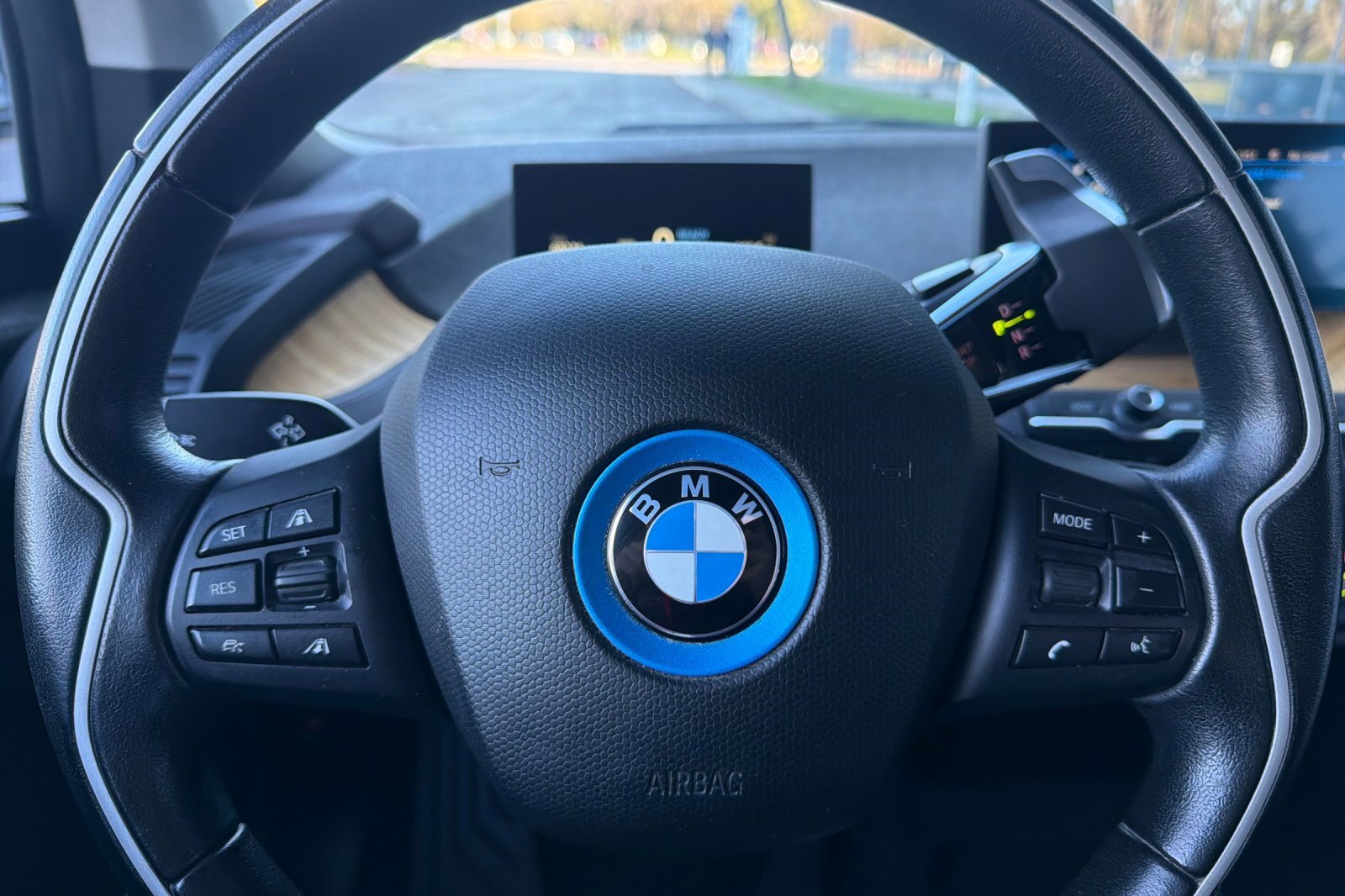 Used 2016 BMW i3 image 30