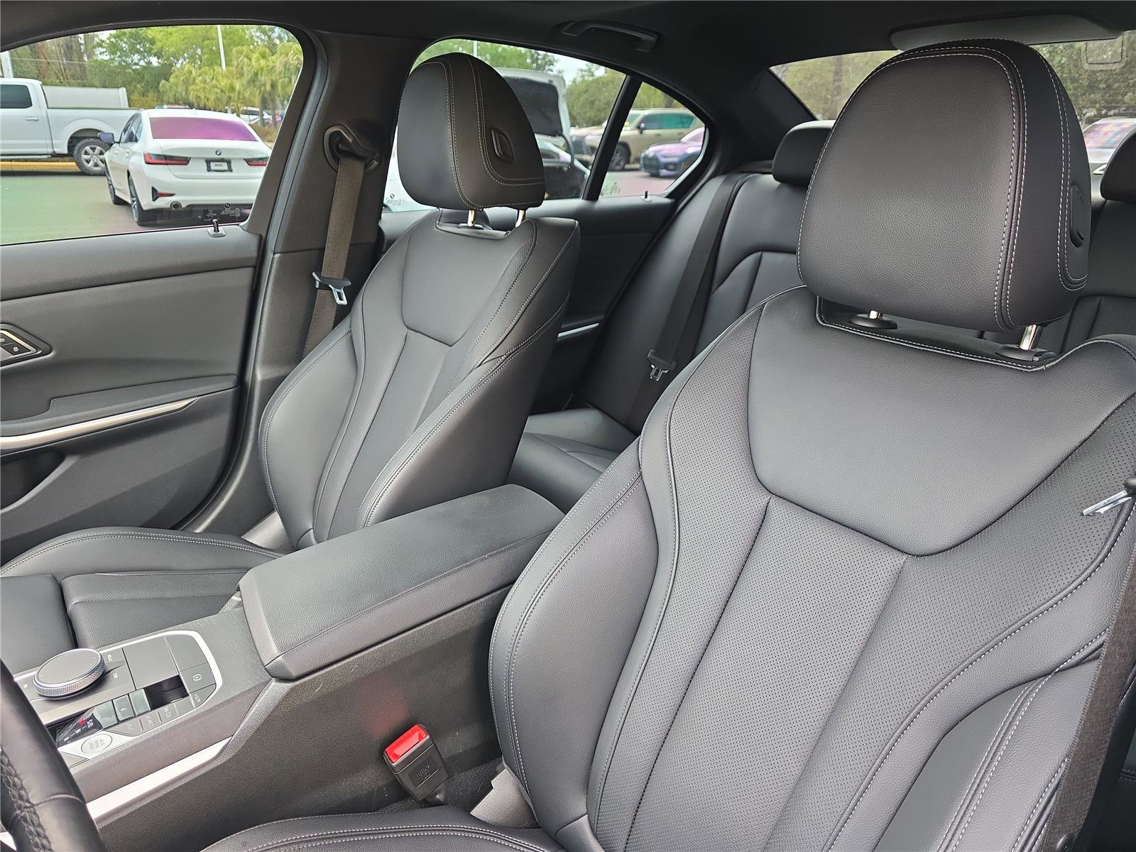 Certified 2023 BMW 330i 330i w/ M Sport Package image 15