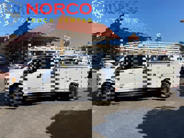 Used 2017 Ford F350 XL w/ Power Equipment Group image 3