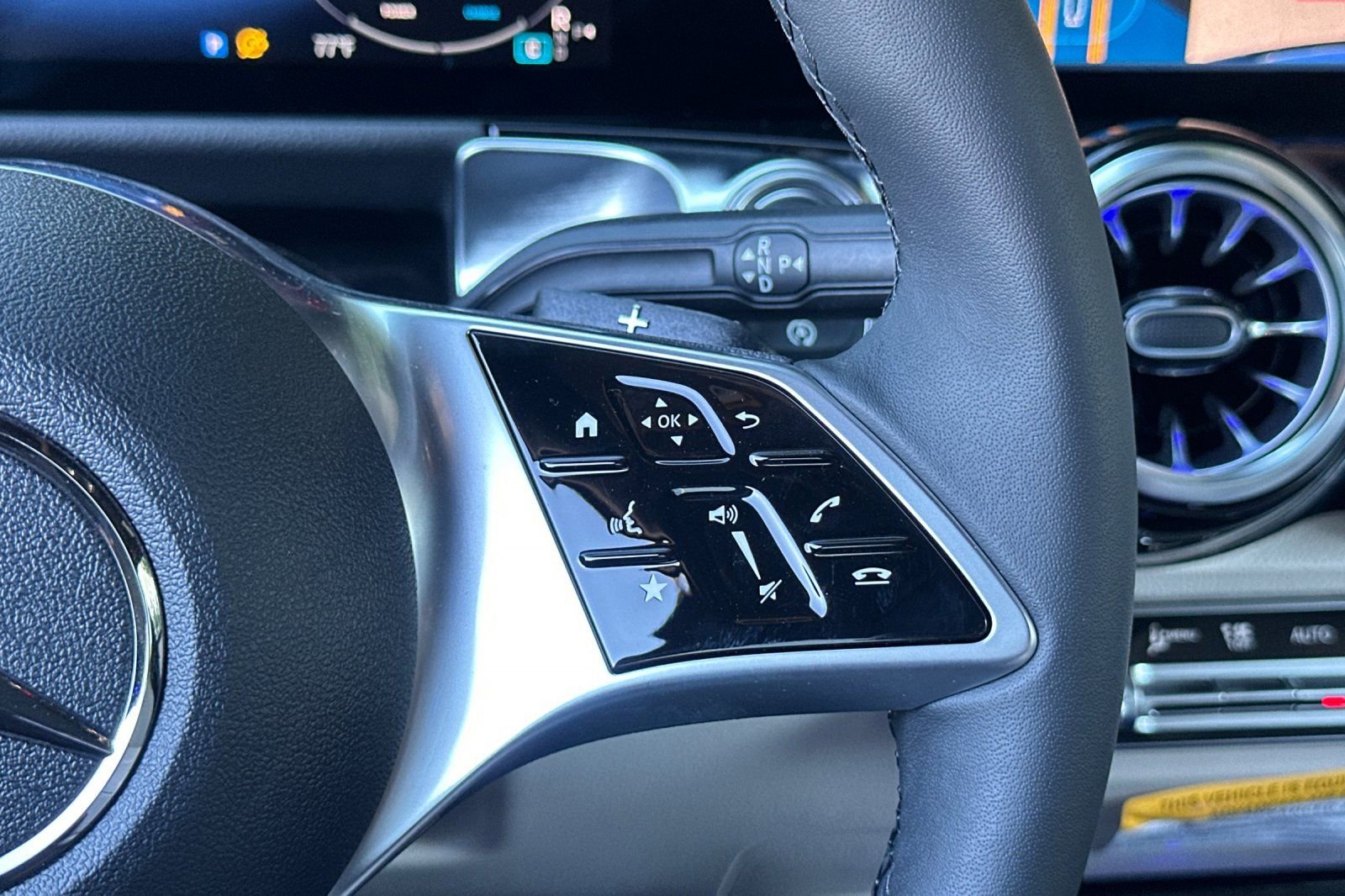 New 2026 Mercedes-Benz GLB 250 image 26