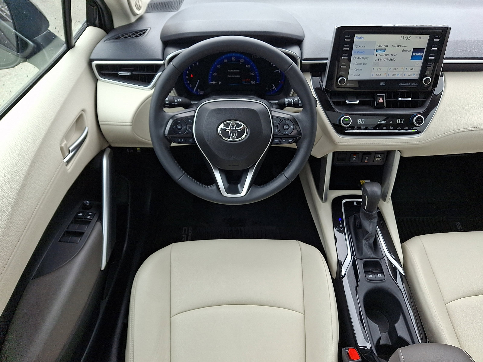 Certified 2022 Toyota Corolla Cross XLE w/ Convenience Package image 11