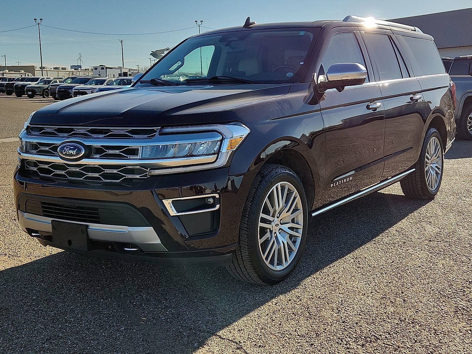 Used 2023 Ford Expedition Max Platinum image 1