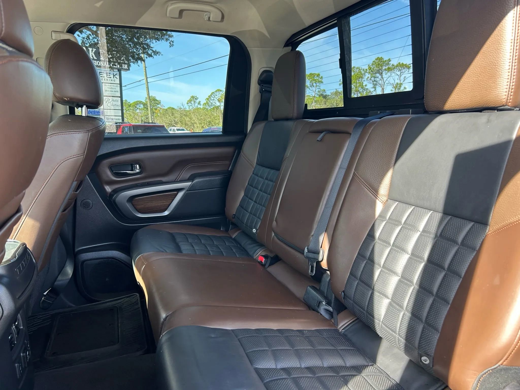 Used 2016 Nissan Titan Platinum Reserve image 12