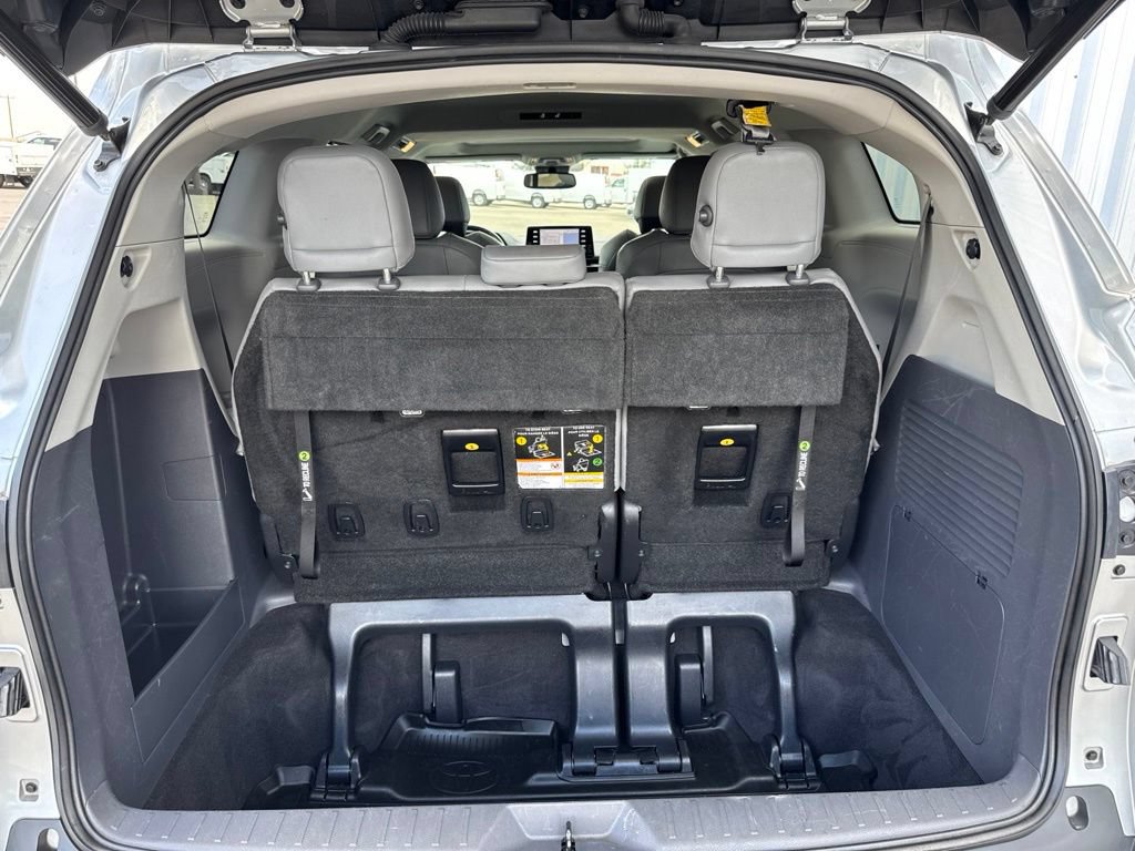 Used 2021 Toyota Sienna XLE w/ XLE Plus Package AWD/4WD image 37