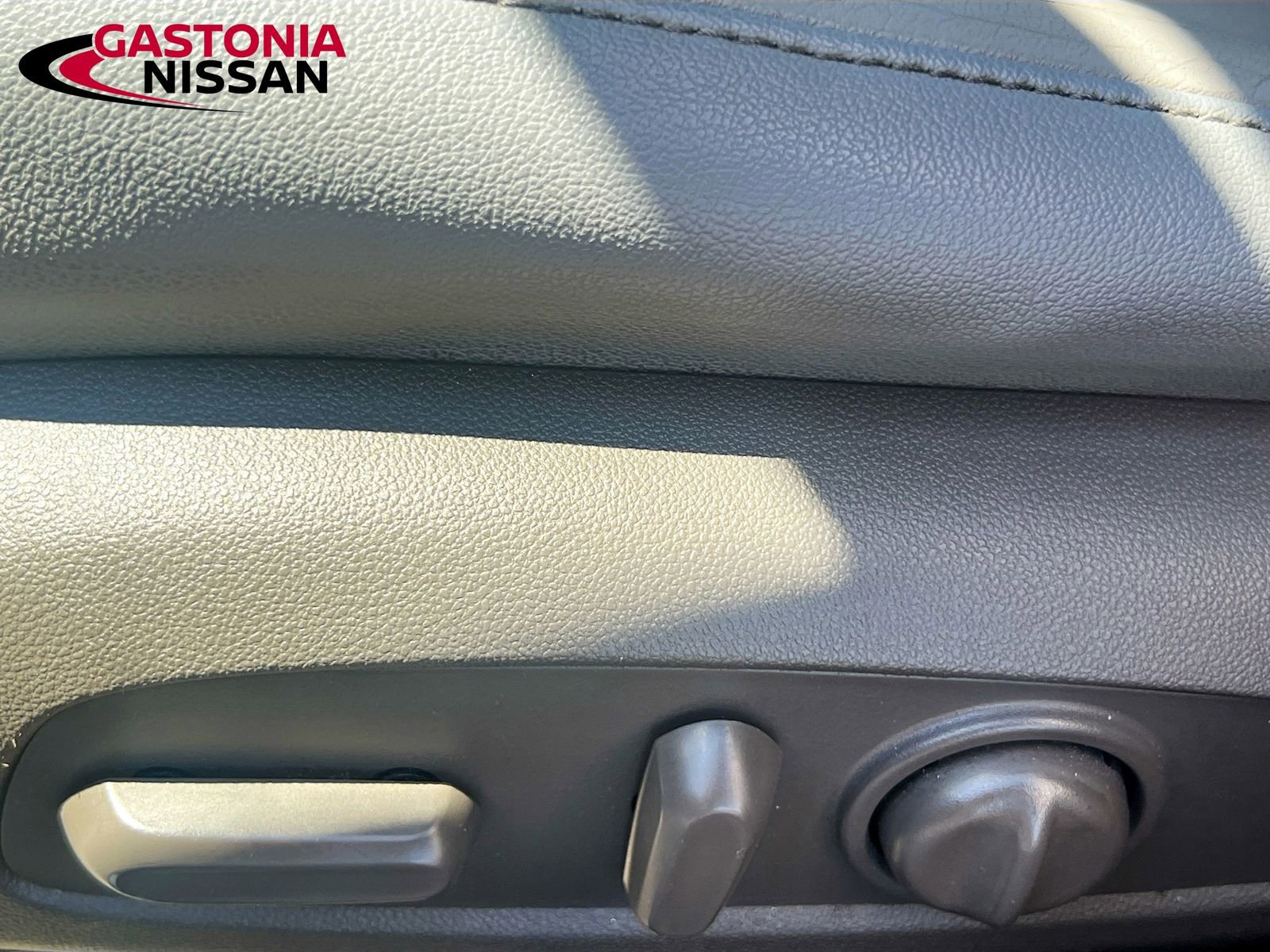 Used 2019 Chevrolet Malibu LT w/ Leather Package image 26